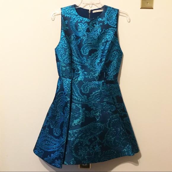 Alice + Olivia “Stasia” dress. - Picture 6 of 8